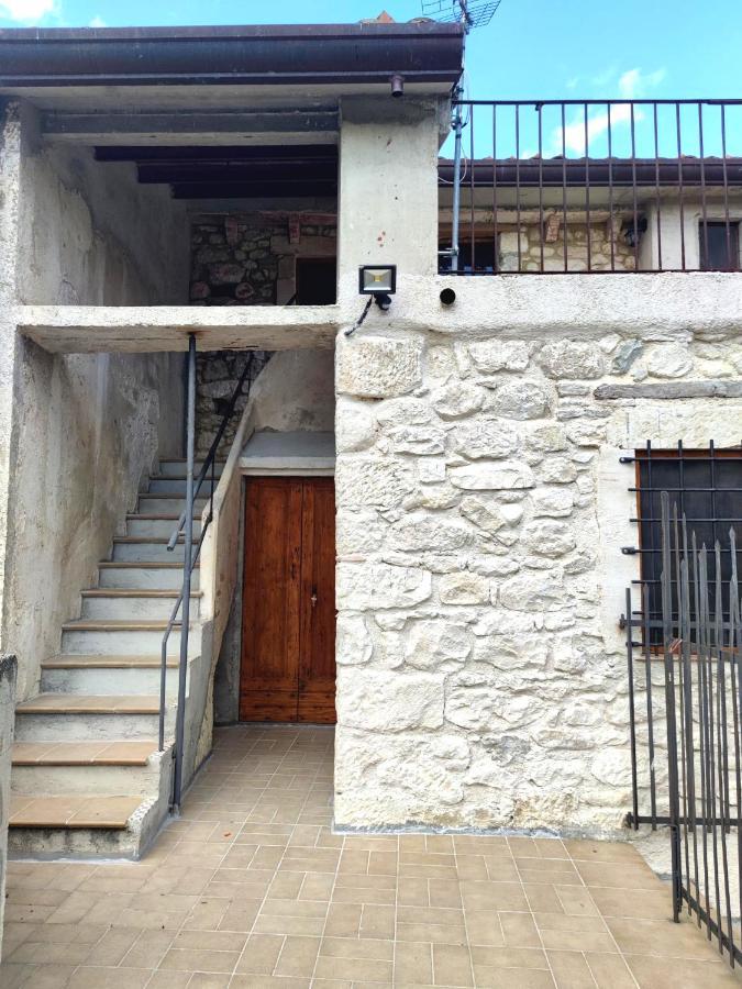 Ai Limiti • 67 • Stonehouse Guest House Palombaro ภายนอก รูปภาพ
